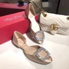 Женские туфли-балетки Roger Vivier бежевые коллекция 2021-2022 фото-1