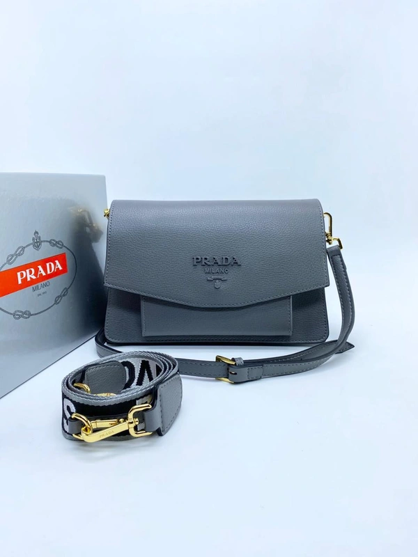 Сумка женская Prada серая A58117