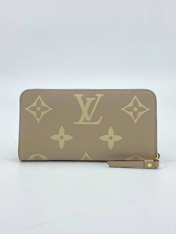 Женский кожаный кошелёк Louis Vuitton бежевый 19/10 коллекция 2021-2022