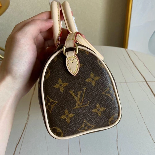 Женская мини-сумочка Louis Vuitton из канвы коричневая 16/13 см фото-3