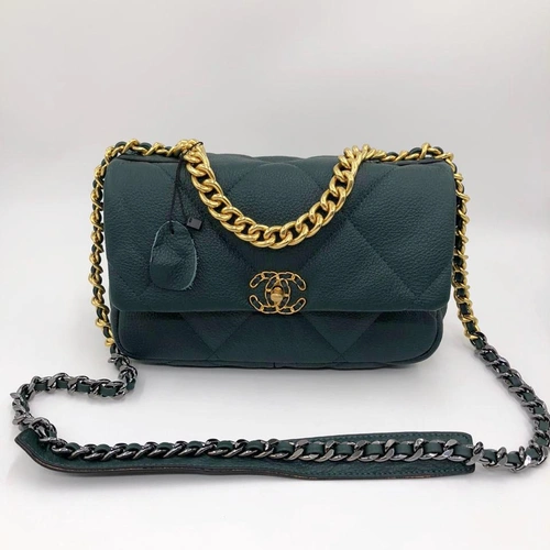 Сумка Chanel 19 Envelope 26х15 Leather Green