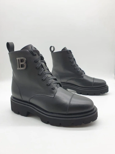 Зимние ботинки женские Balenciaga черные A57006