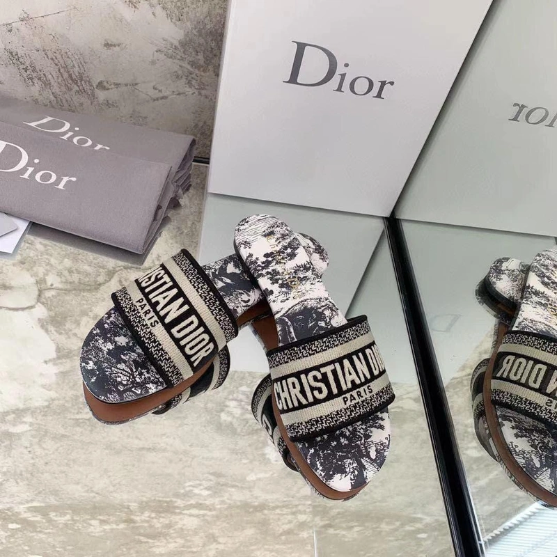 Шлёпанцы женские Christian Dior разноцветные премиум-люкс коллекция 2021-2022 A73231 фото-6