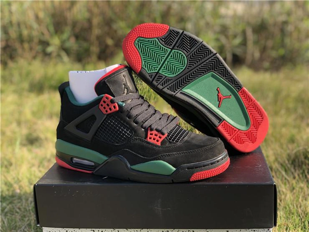 Кроссовки Nike Air Jordan 4 Retro Gucci фото-2