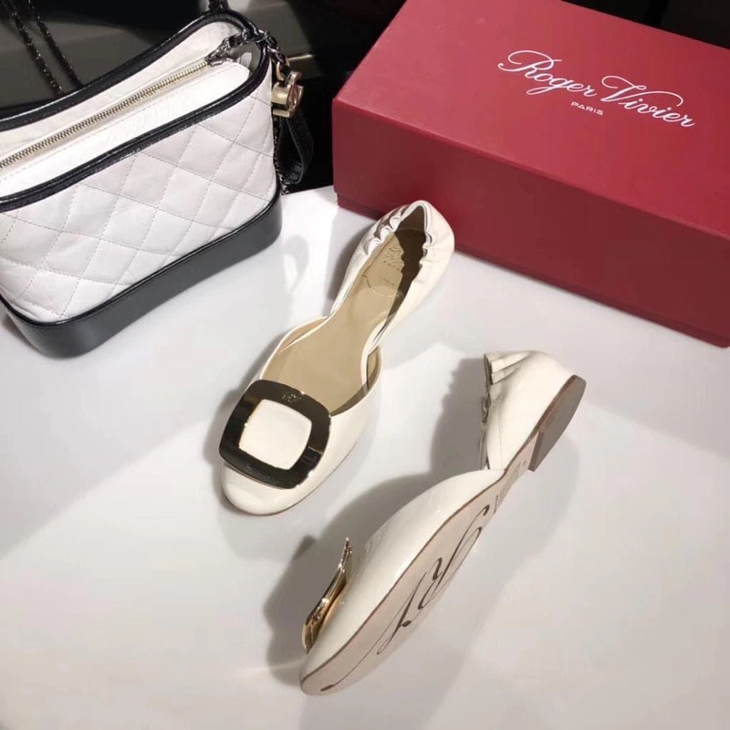 Женские туфли-балетки Roger Vivier белые коллекция 2021-2022