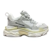 Кроссовки Balenciaga Triple S (656686) White фото-1