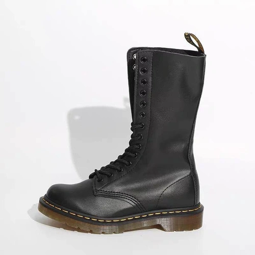 Ботинки женские Dr.Martens черные коллекция 2021-2022 фото-2