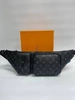 Поясная сумка Louis Vuitton Christopher из канвы Monogram черная 50/16/3 фото-1