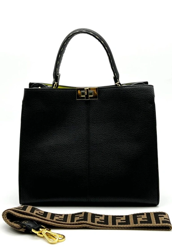 Женская сумка Fendi A107257 чёрная 32×28 см