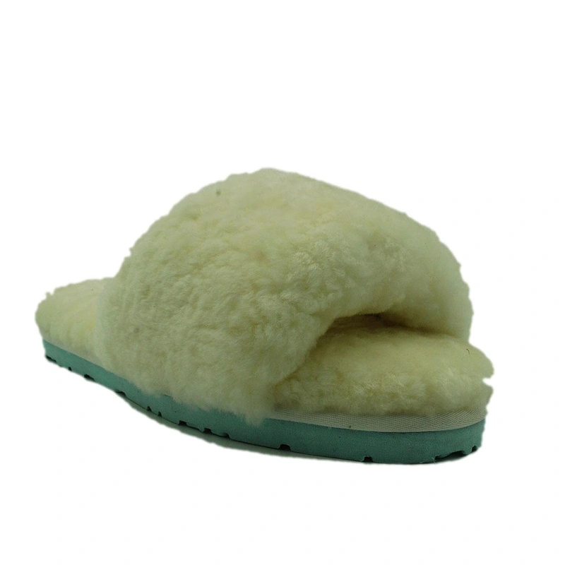 Угги тапочки женские UGG Fluff Slide Slippers I Do White фото-2