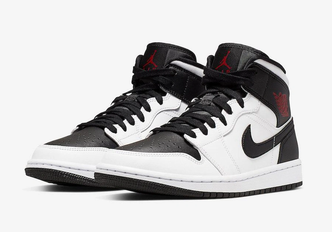 Кроссовки Nike Air Jordan 1 Retro WhiteBlackRed фото-4