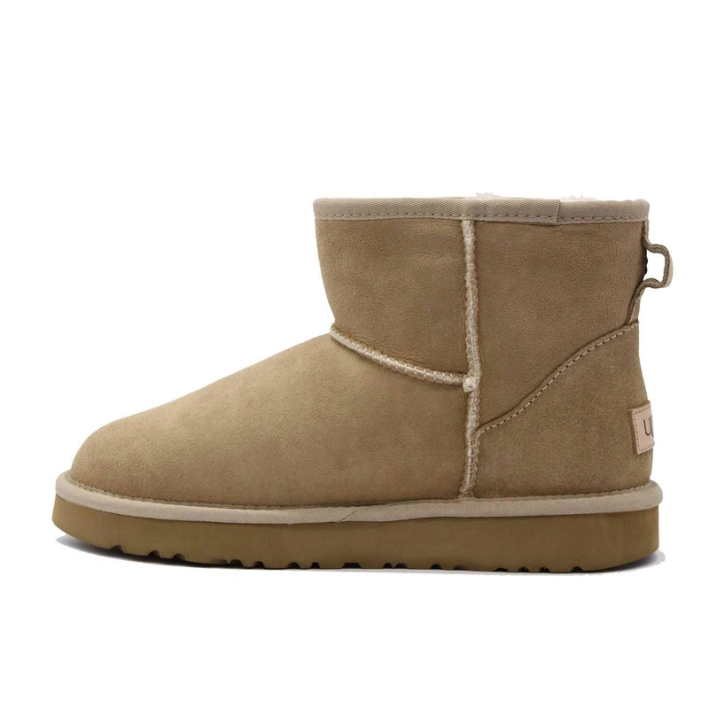 Угги женские ботинки UGG II Mini Classic Sand фото-3