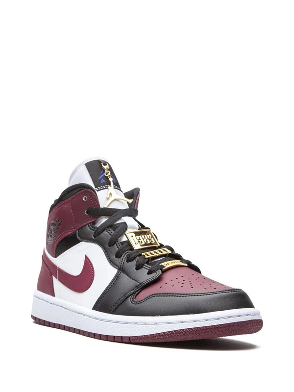 Кроссовки Nike Air Jordan 1 Retro «Maroon Toe» фото-2