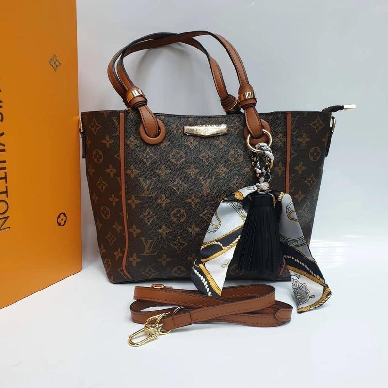 Женская кожаная сумка Louis Vuitton каштановая 28/24/16 A65486