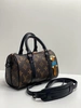 Женская сумка Louis Vuitton из канвы Monogram коричневая 20/13/9 см фото-1