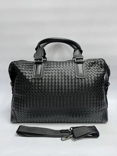 Дорожная кожаная сумка Bottega Veneta черная 45/30/15