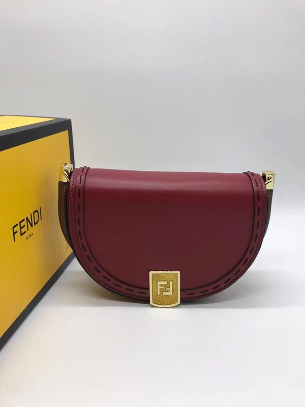 Женская кожаная сумка Fendi бордовая 25/17/8