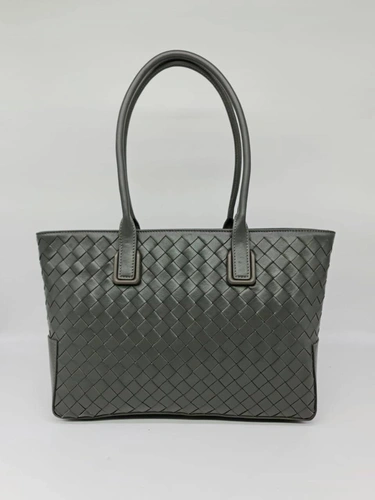 Женская кожаная сумка Bottega Veneta серая 35/26/12