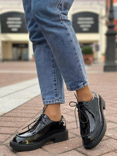 Туфли-дерби женские Prada черные лакированные коллекция 2021-2022 фото-4