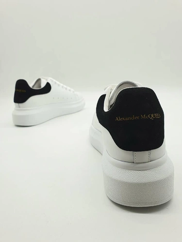 Кроссовки Alexander McQueen Oversized Larry Black White фото-3