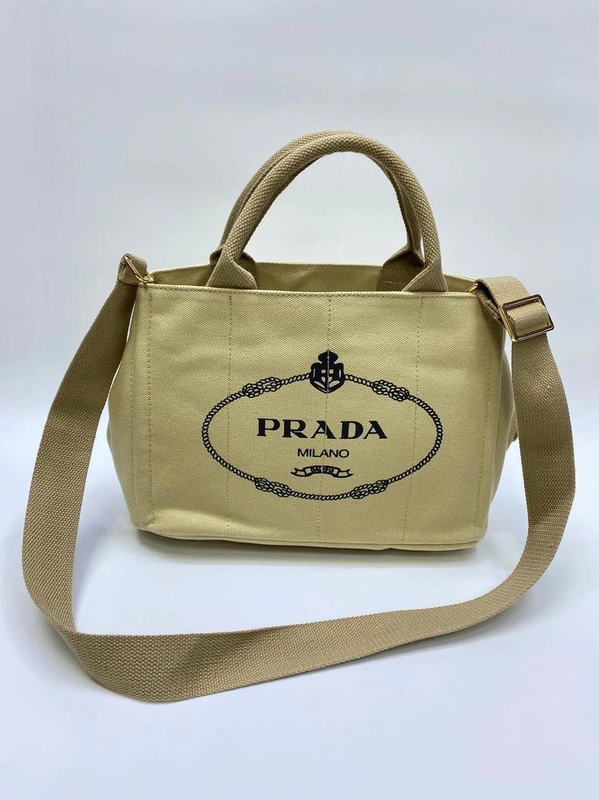 Сумка-тоут женская тканевая Prada кремовая 28/20 коллекция 2021-2022