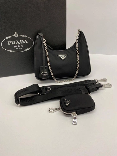 Сумка женская Prada Re-Edition черная премиум-люкс 23/17/6 A62667