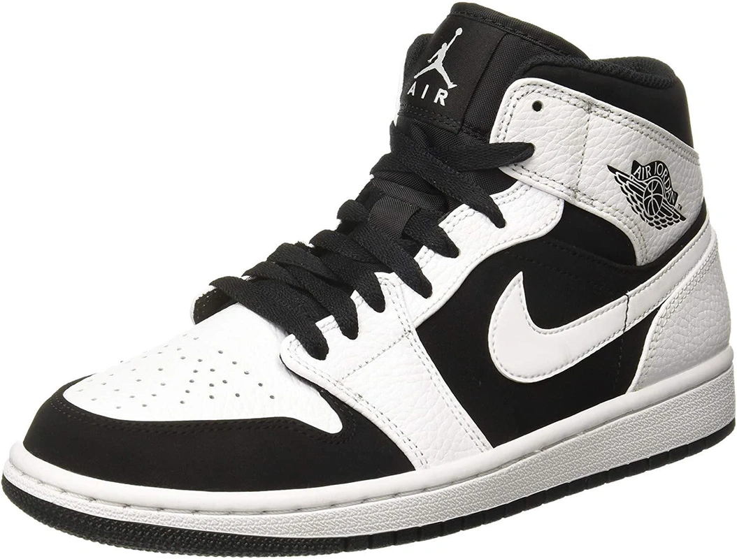 Кроссовки Nike Air Jordan 1 Retro Black/White фото-3