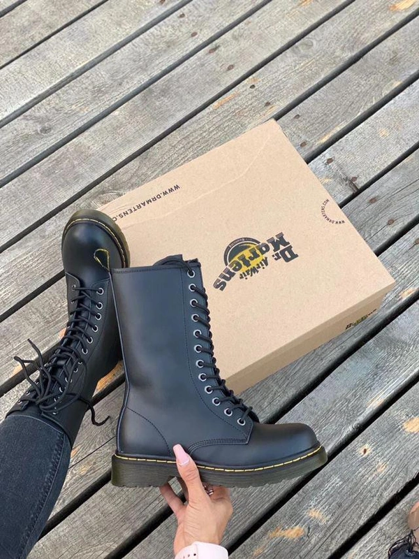 Ботинки женские Dr Martens черные A54500 фото-3