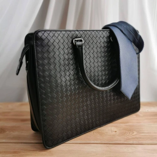 Мужской кожаный портфель Bottega Veneta черный 38/30 коллекция 2021-2022 фото-3