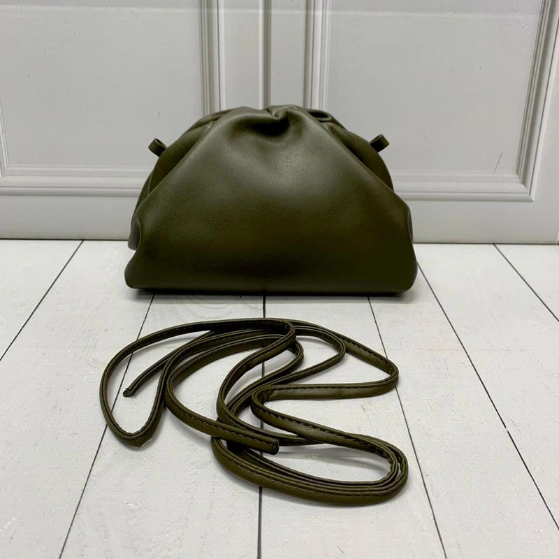 Сумка Bottega Veneta The Pouch Medium Bulb Khaki