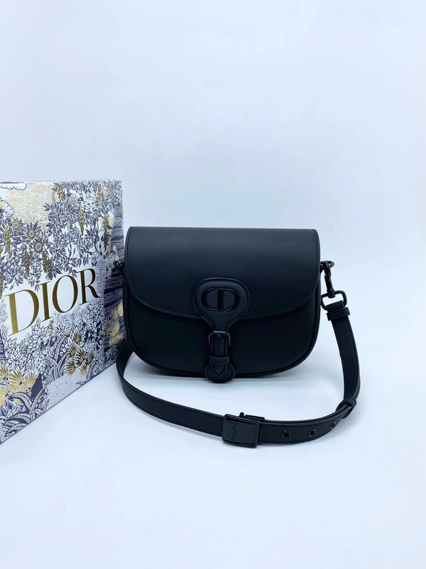 Женская кожаная сумка Christian Dior черная A55825