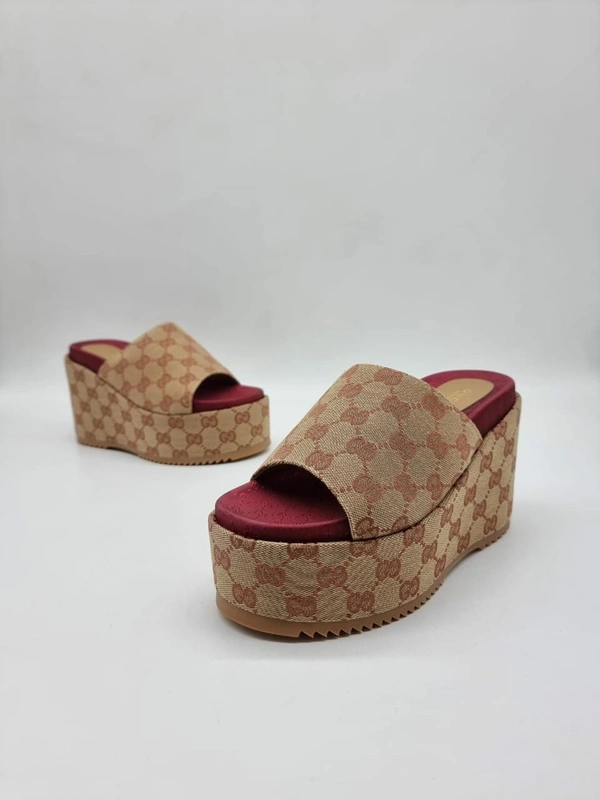 Шлёпанцы Gucci GG 602129 на платформе бежевые-бордо фото-4