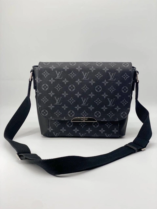 Мужская сумка Louis Vuitton черная 26/22 коллекция 2021-2022 фото-5