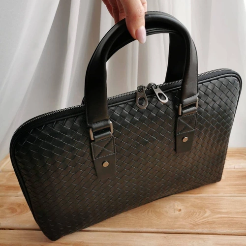 Мужской кожаный портфель Bottega Veneta черный 41/29 коллекция 2021-2022 фото-5