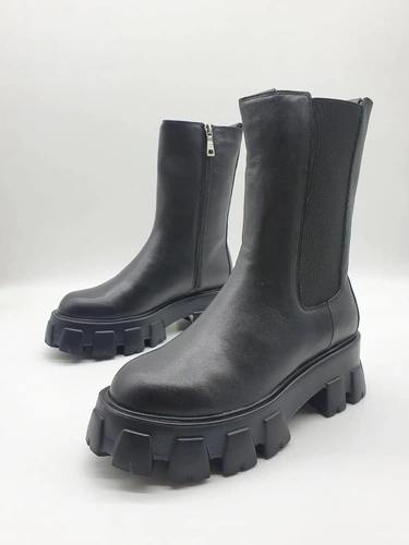 Зимние ботинки женские Prada черные A56354 фото-2