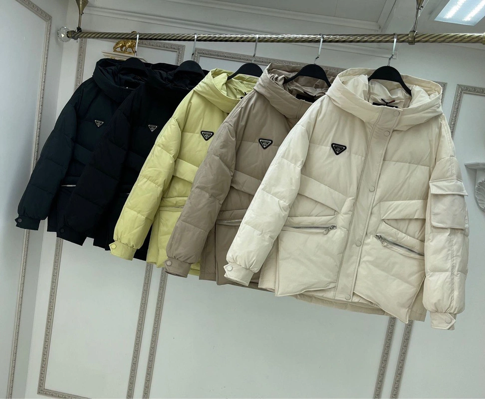 Куртка Prada желтая модель-36 фото-4