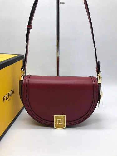 Женская кожаная сумка Fendi бордовая 25/17/8 фото-2