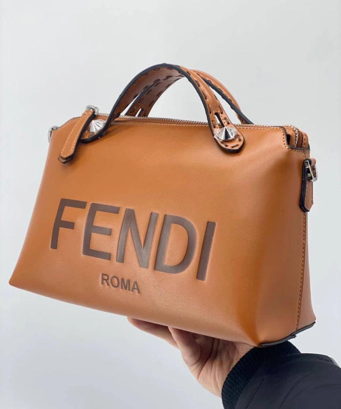 Женская кожаная сумка Fendi оранжевая 27/16 коллекция 2021-2022 фото-6