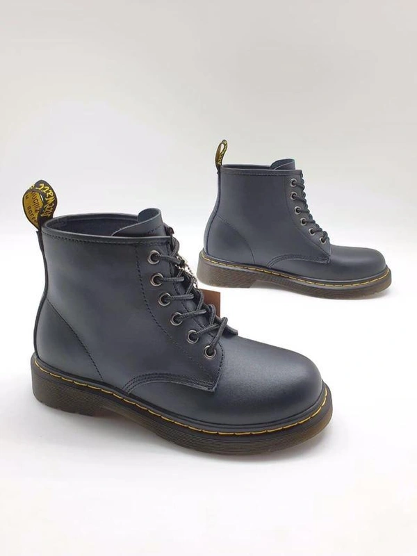 Ботинки женские Dr Martens черные A54682