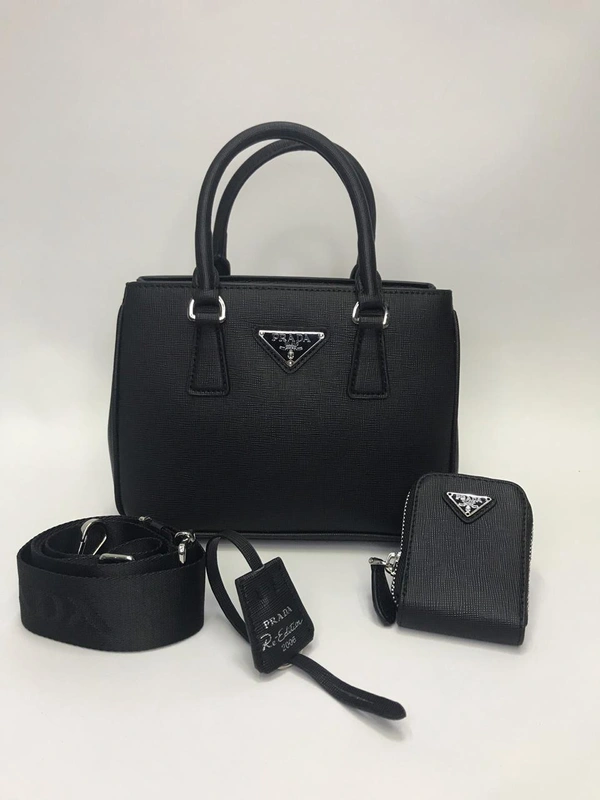 Женская сумка Prada черная A57216