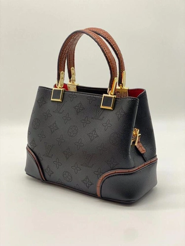 Женская кожаная сумка Louis Vuitton черная A55061