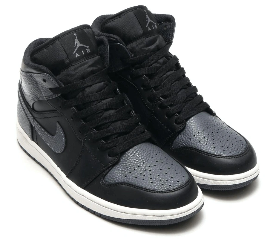 Кроссовки Nike Air Jordan 1 Retro BlackSoft Grey фото-3