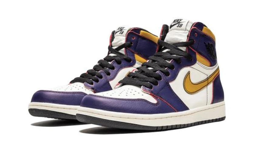 Кроссовки Nike Air Jordan 1 Retro High OG Defiant SB LAKERS фото-4