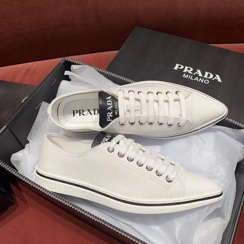 Кеды женские из текстиля Prada Milano белые с острым носом 2021-2022 фото-5