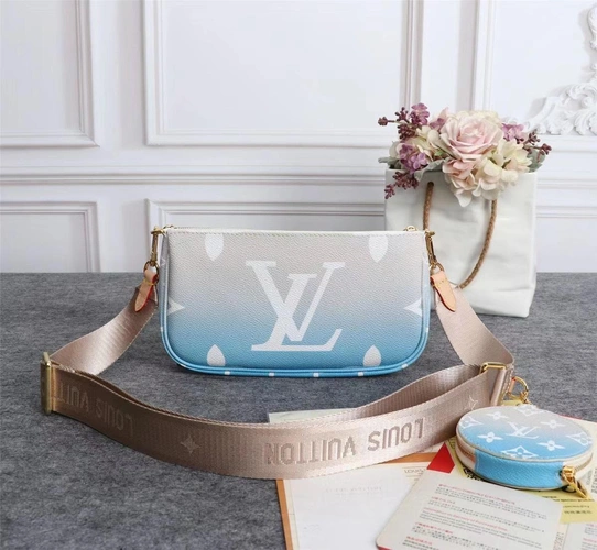 Клатч женский Louis Vuitton из канвы голубой качество-люкс фото-3