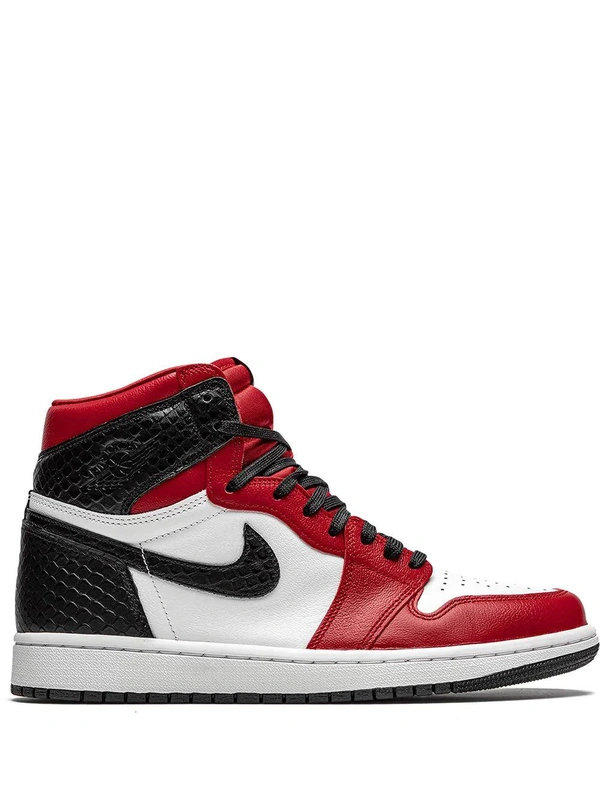 Кроссовки Nike Air Jordan 1 Retro Black/White/Red фото-5