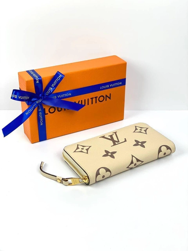 Кошелёк женский Louis Vuitton Zippy кремовый из тиснёной мягкой кожи Monogram Empreinte премиум-люкс 19/10/2,5 см фото-2