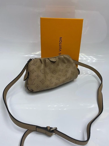 Женский кожаный клатч Louis Vuitton бежевый 25/15 см фото-4