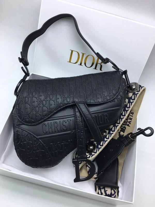 Женская кожаная сумка Christian Dior черная A51283