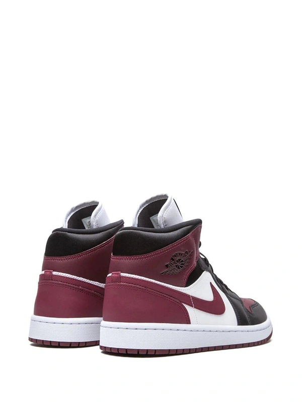 Кроссовки Nike Air Jordan 1 Retro «Maroon Toe» фото-3